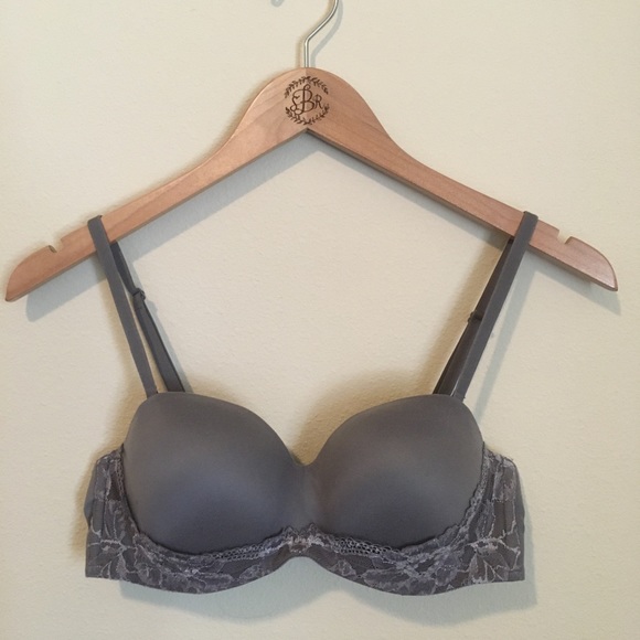 Victoria Secret 34C | Strapless Bra - Picture 1 of 3